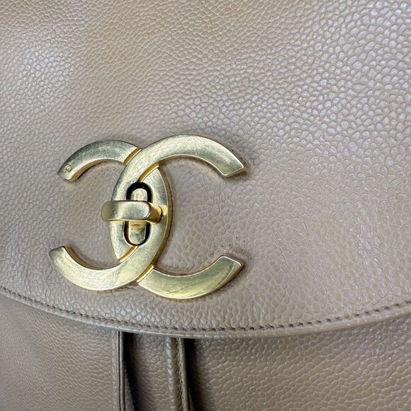 CHANEL Vintage Tan CC Logo Caviar Leather Backpack - Picture 16 of 16